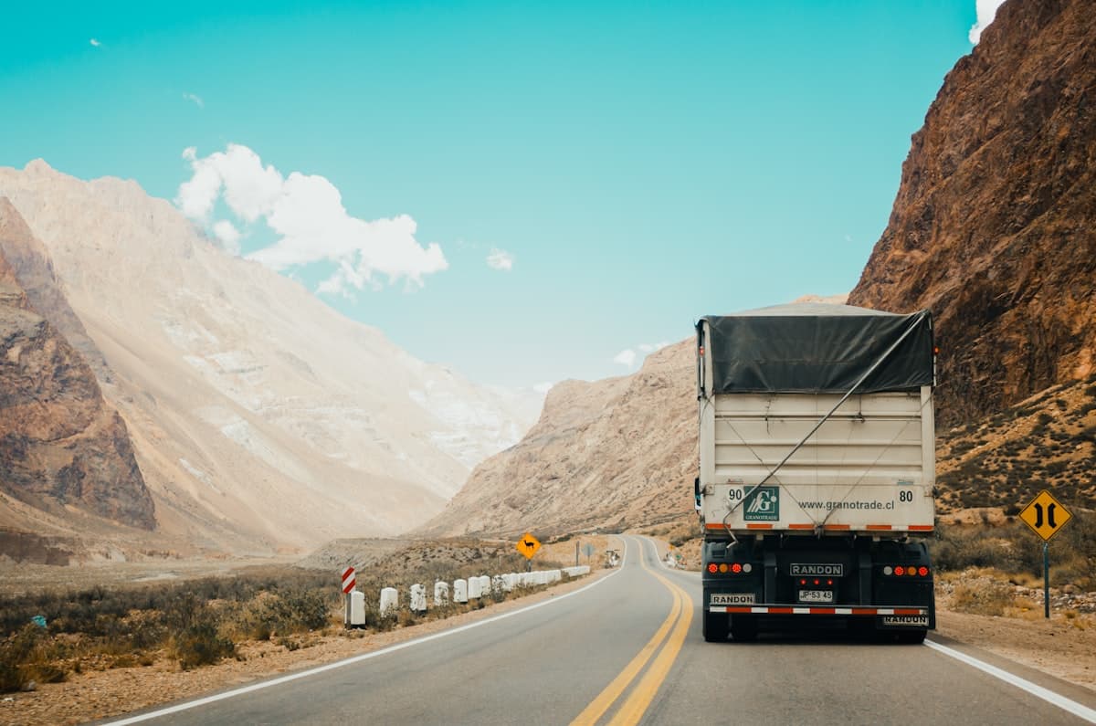 Commercial truck finance and sourcing